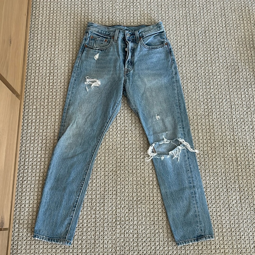 Levi’s 501 Slim Jeans - Size 26